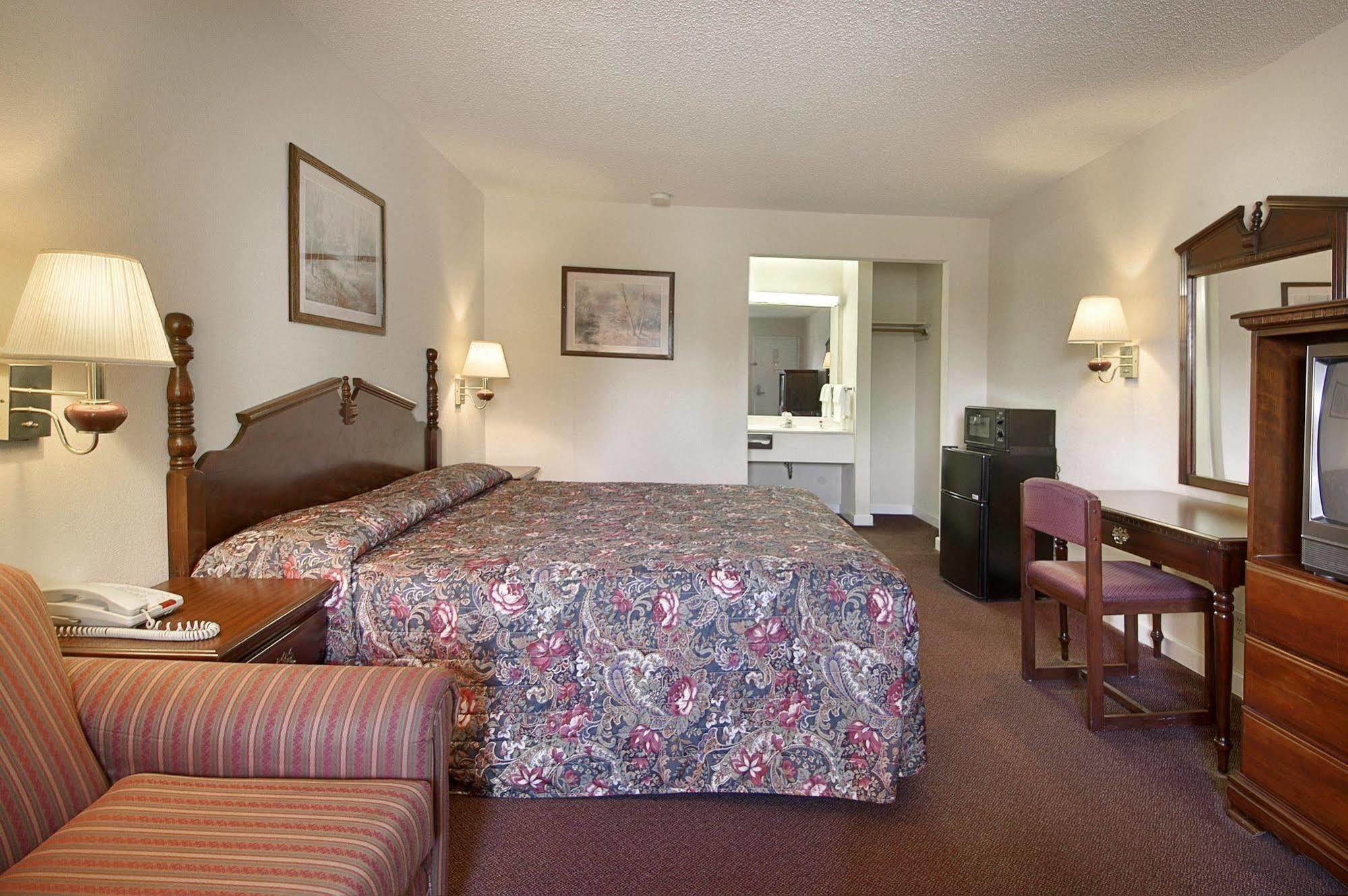Rodeway Inn Lumberton Εξωτερικό φωτογραφία